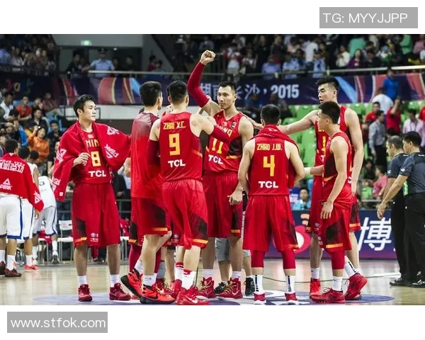 深圳篮球队在世界杯积分榜上以52分稳居首位展现强劲实力