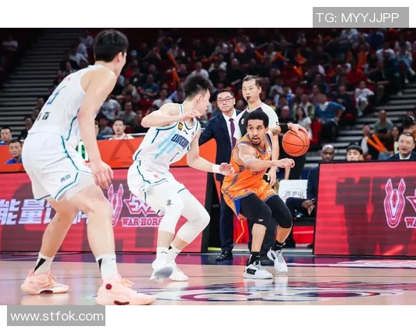 篮球热点：解读上海篮球队的转换